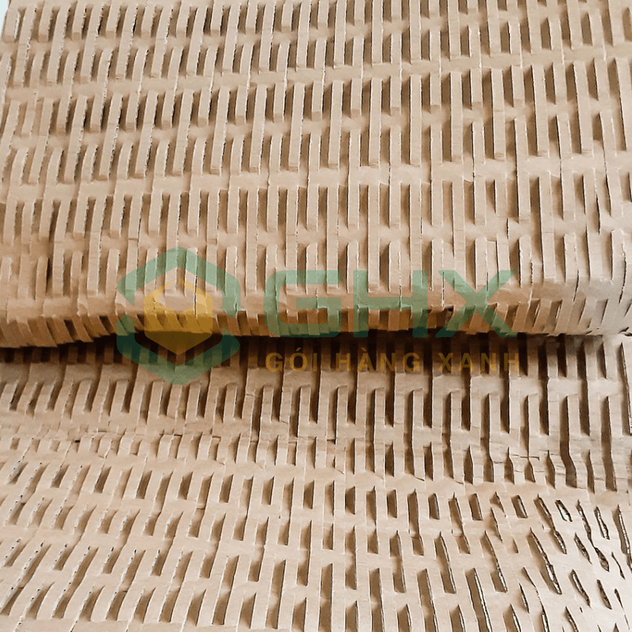 1 Kg Giấy carton vụn cắt tổ ong khổ 30×40cm – Lót hàng, chèn chống sốc, đóng gói an toàn