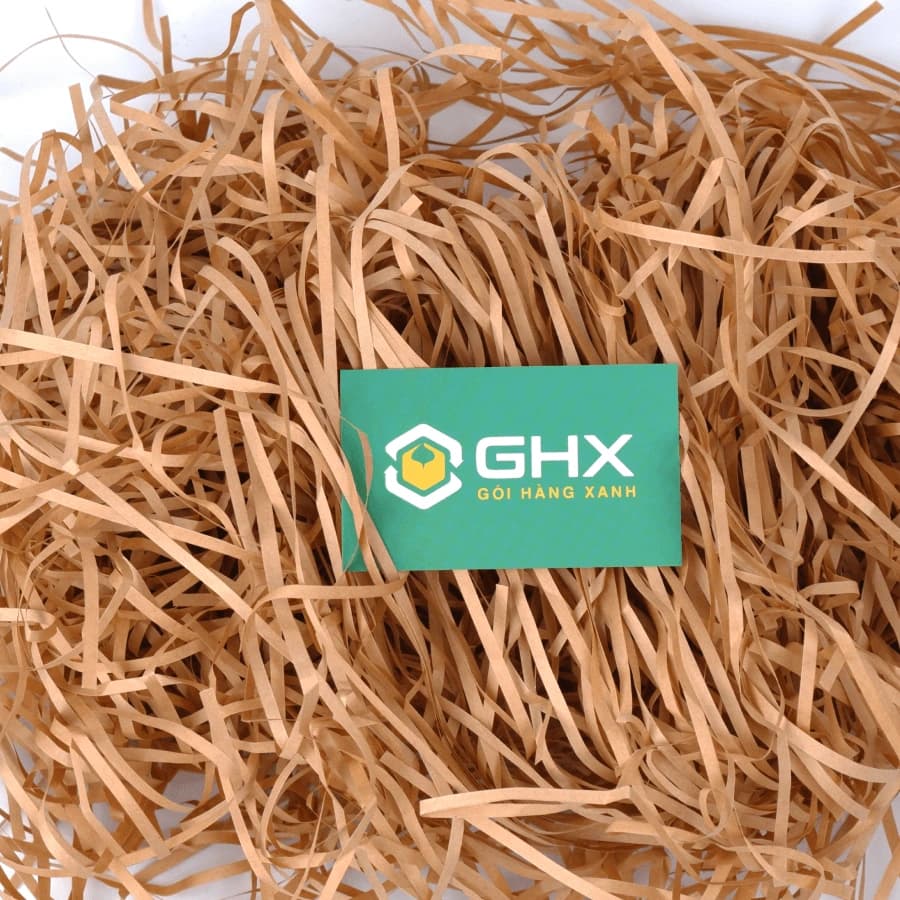 Giấy rơm, giấy vụn kraft nâu trang trí lót hộp quà